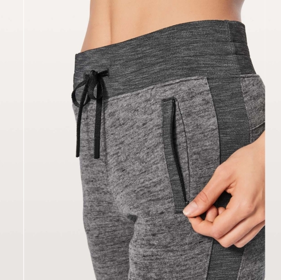 🍋Lululemon Get Going Jogger - Picture 3 of 15